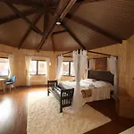 Gayang Friendly Water House Homestay