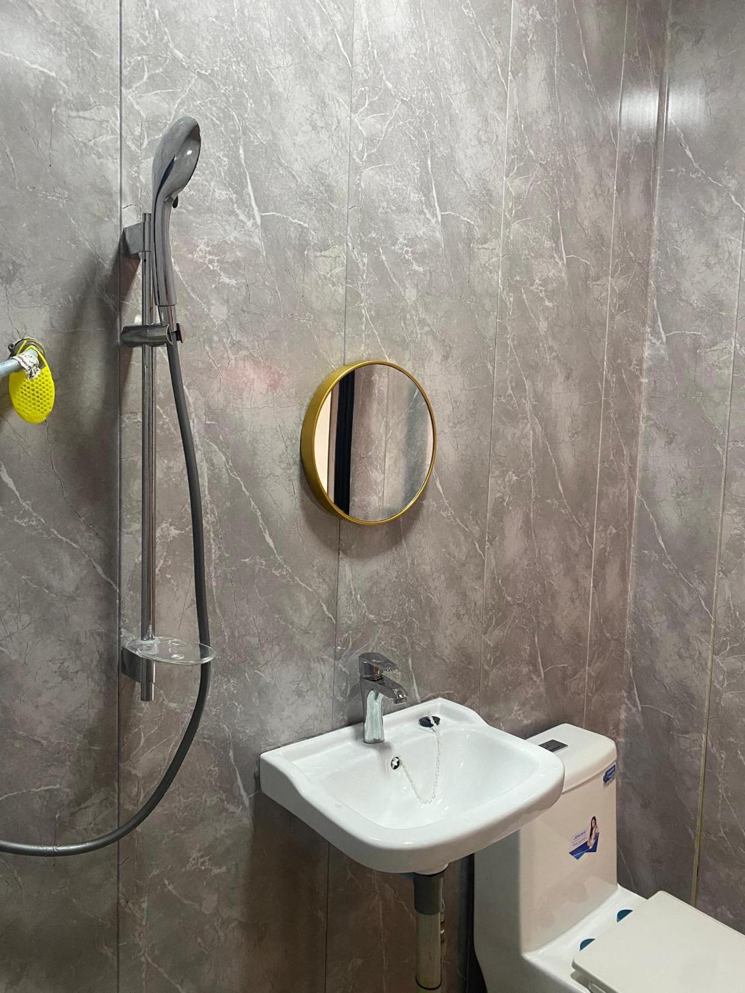 Gayang Friendly Water House Homestay