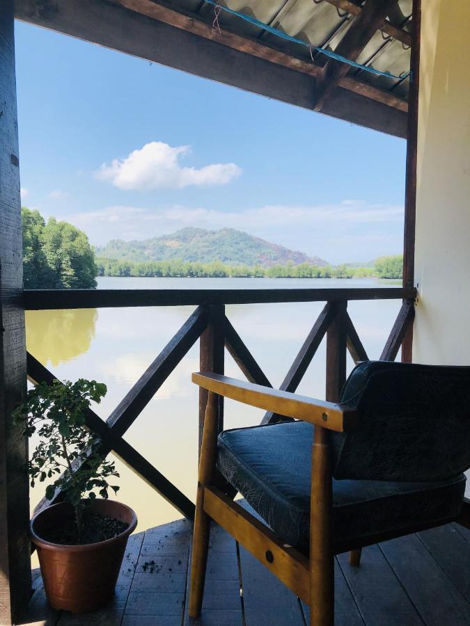 Homestay Gayang Friendly Water House